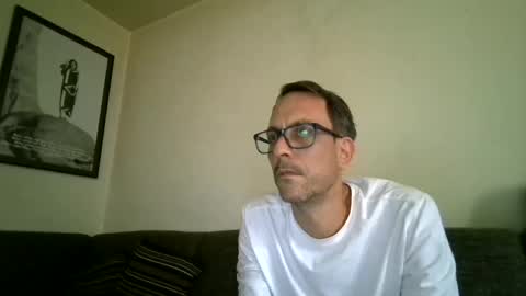 Snapshot of degrandis chatting on 06/05/26, 02:01 Luka Magic online show from 06/05/26, 02:01