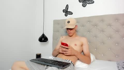 Snapshot of dei_v_48 chatting on 02/06/25, 11:48 DEIVY online show from 02/06/25, 11:48