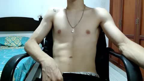 Snapshot of dei_v_48 chatting on 09/29/25, 07:24 DEIVY online show from 09/29/25, 07:24