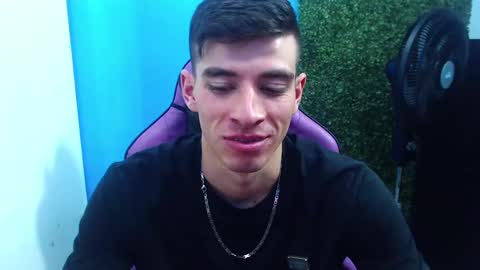 Snapshot of deiby_baby chatting on 12/12/24, 01:53 DEIBY online show from 12/12/24, 01:53