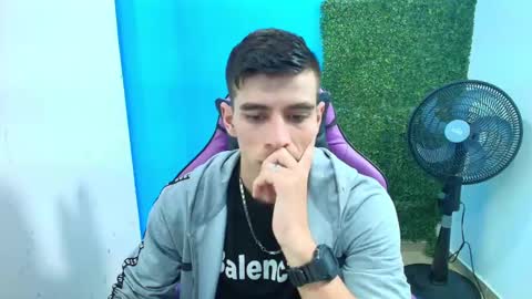 Snapshot of deiby_baby chatting on 02/06/25, 03:27 DEIBY online show from 02/06/25, 03:27