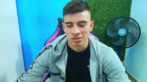 Snapshot of deiby_baby chatting on 02/09/25, 04:57 DEIBY online show from 02/09/25, 04:57