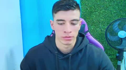 Snapshot of deiby_baby chatting on 02/15/25, 10:31 DEIBY online show from 02/15/25, 10:31