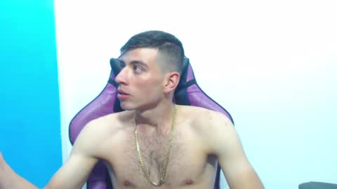 Snapshot of deiby_baby chatting on 03/04/25, 11:43 DEIBY online show from 03/04/25, 11:43