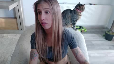 Snapshot of deidi_sweet chatting on 05/11/26, 04:04 Di online show from 05/11/26, 04:04