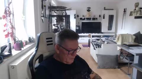 Snapshot of deinprinz2312 chatting on 03/24/26, 08:19 deinprinz2312 online show from 03/24/26, 08:19