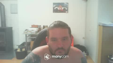 Snapshot of deinspielzeug87 chatting on 01/09/25, 03:23 deinspielzeug87 online show from 01/09/25, 03:23