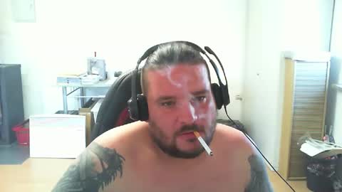 Snapshot of deinspielzeug87 chatting on 10/03/25, 12:57 deinspielzeug87 online show from 10/03/25, 12:57