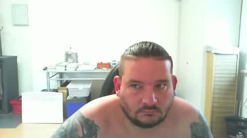 Snapshot of deinspielzeug87 chatting on 11/14/25, 09:30 deinspielzeug87 online show from 11/14/25, 09:30