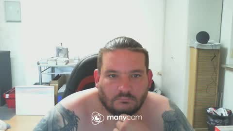 Snapshot of deinspielzeug87 chatting on 06/11/26, 10:46 deinspielzeug87 online show from 06/11/26, 10:46