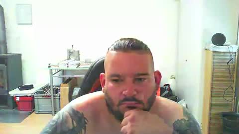 Snapshot of deinspielzeug87 chatting on 07/31/26, 11:42 deinspielzeug87 online show from 07/31/26, 11:42