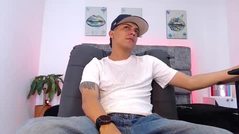 Snapshot of deivid_santoss chatting on 09/29/25, 08:19 Deivid online show from 09/29/25, 08:19