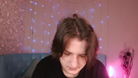 Snapshot of delalex chatting on 03/18/26, 08:34 Alex online show from 03/18/26, 08:34