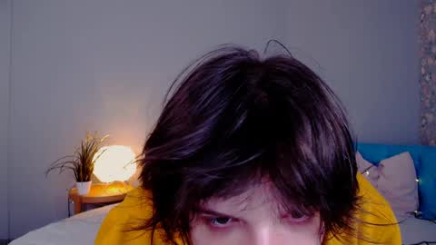 Snapshot of delalex chatting on 04/11/26, 01:43 Alex online show from 04/11/26, 01:43