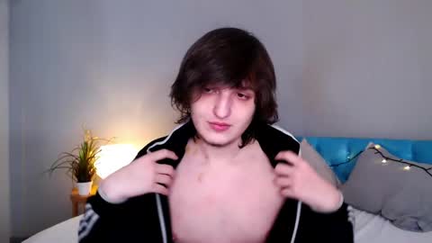 Snapshot of delalex chatting on 04/18/26, 10:21 Alex online show from 04/18/26, 10:21