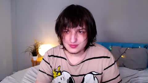 Snapshot of delalex chatting on 04/22/26, 12:46 Alex online show from 04/22/26, 12:46