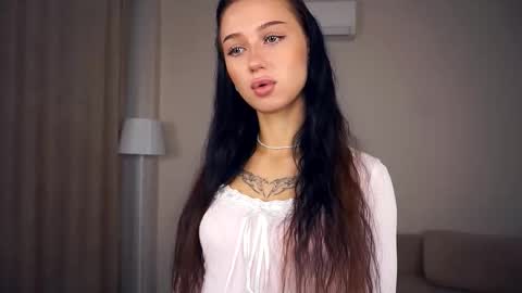 Hello everyone Im Tessa Make yourself comfortable. Were going to have fun together  online show from 09/11/25, 07:52