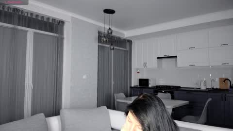 Lana online show from 03/09/25, 10:30