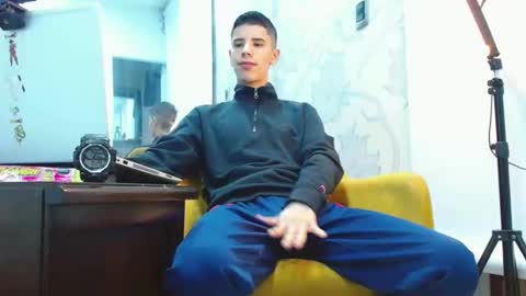 delglo online show from 10/07/25, 05:04