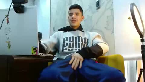 delglo online show from 10/12/25, 09:25