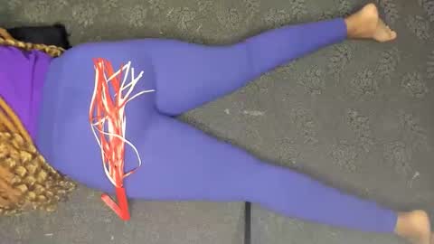 deli_la online show from 11/21/25, 07:01