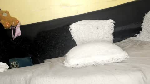 Snapshot of deli_la chatting on 03/31/26, 10:54 deli_la online show from 03/31/26, 10:54