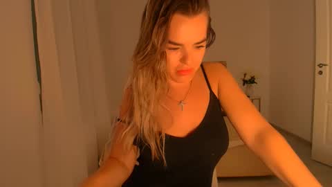 deliadelicious online show from 09/10/25, 08:25