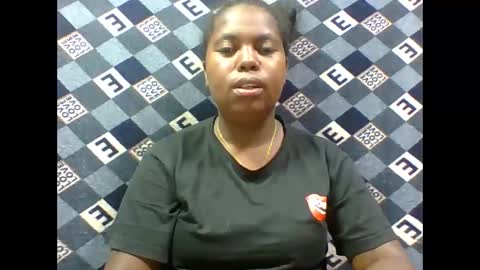 Snapshot of deliah712909 chatting on 10/18/25, 08:37 deliah712909 online show from 10/18/25, 08:37