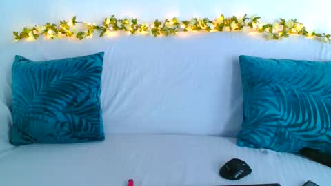 Snapshot of deliciaalove chatting on 03/04/25, 08:49 deliciaalove online show from 03/04/25, 08:49