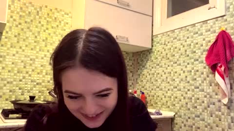 Kiki online show from 04/02/26, 05:10