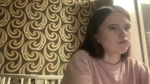 Kiki online show from 05/17/26, 05:16
