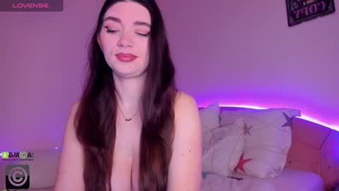 Mila online show from 03/11/25, 06:43