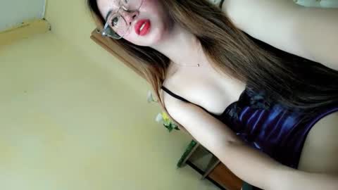 Snapshot of deliciously_sophie chatting on 04/21/26, 02:51 Sophie online show from 04/21/26, 02:51