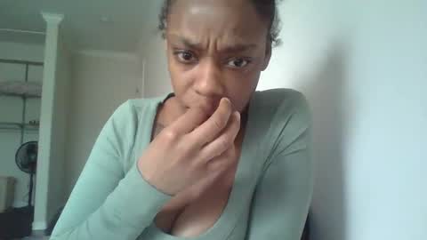 delightfuldark online show from 02/02/25, 12:09