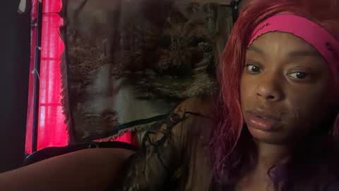 Snapshot of delightfuldark chatting on 10/08/25, 04:04 delightfuldark online show from 10/08/25, 04:04