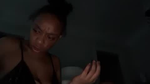 Snapshot of delightfuldark chatting on 12/04/25, 04:48 delightfuldark online show from 12/04/25, 04:48