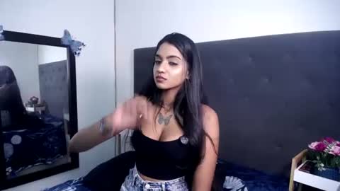 Snapshot of delilah_blazee chatting on 04/25/26, 05:21 Delilah Blaze online show from 04/25/26, 05:21