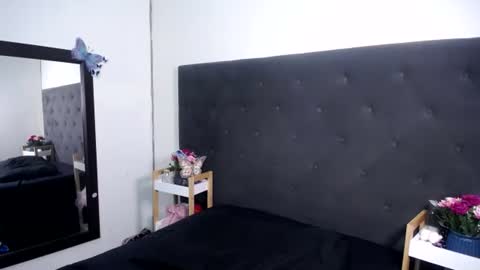 Snapshot of delilah_blazee chatting on 05/19/26, 02:18 Delilah Blaze online show from 05/19/26, 02:18
