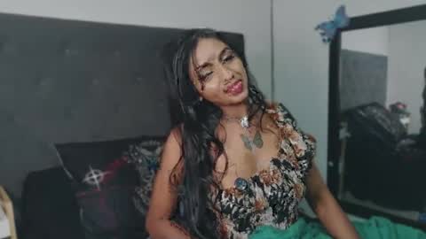 Snapshot of delilah_blazee chatting on 06/15/26, 02:47 Delilah Blaze online show from 06/15/26, 02:47