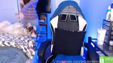 Snapshot of delilahreads chatting on 01/24/25, 08:54 Delilah online show from 01/24/25, 08:54