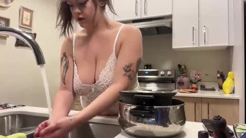 Snapshot of delilahsins chatting on 11/20/25, 12:33 delilahsins online show from 11/20/25, 12:33