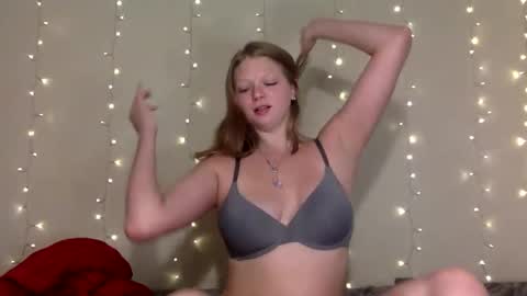 Snapshot of delilalove3412 chatting on 11/24/25, 08:52 DelilaLove3412 online show from 11/24/25, 08:52