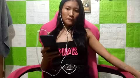 Snapshot of delilamcquade chatting on 04/27/26, 07:01 Jenny online show from 04/27/26, 07:01