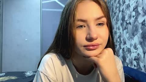 Snapshot of delindaquails chatting on 12/19/25, 07:21 Lea online show from 12/19/25, 07:21