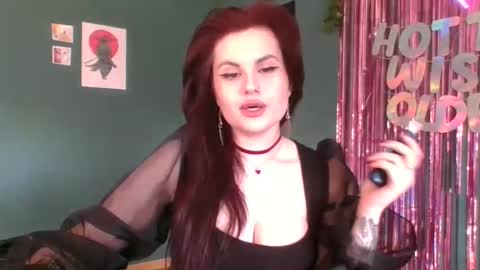 Snapshot of dellacrush_ chatting on 02/06/25, 10:59 dellacrush_ online show from 02/06/25, 10:59