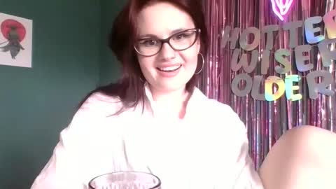 Snapshot of dellacrush_ chatting on 02/10/25, 04:14 dellacrush_ online show from 02/10/25, 04:14