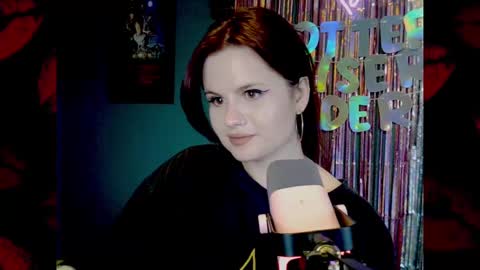 Snapshot of dellacrush_ chatting on 02/13/25, 05:44 dellacrush_ online show from 02/13/25, 05:44