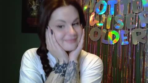 Snapshot of dellacrush_ chatting on 02/14/25, 01:18 dellacrush_ online show from 02/14/25, 01:18