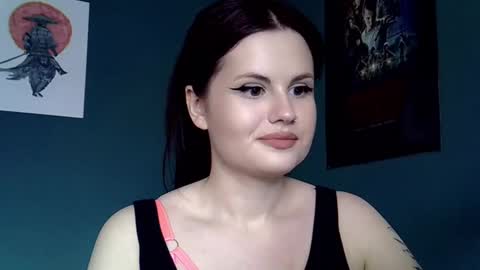 Snapshot of dellacrush_ chatting on 02/15/25, 04:01 dellacrush_ online show from 02/15/25, 04:01