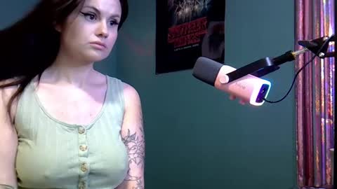 Snapshot of dellacrush_ chatting on 02/24/25, 08:14 dellacrush_ online show from 02/24/25, 08:14